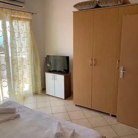 Ivana 2 * Makarska